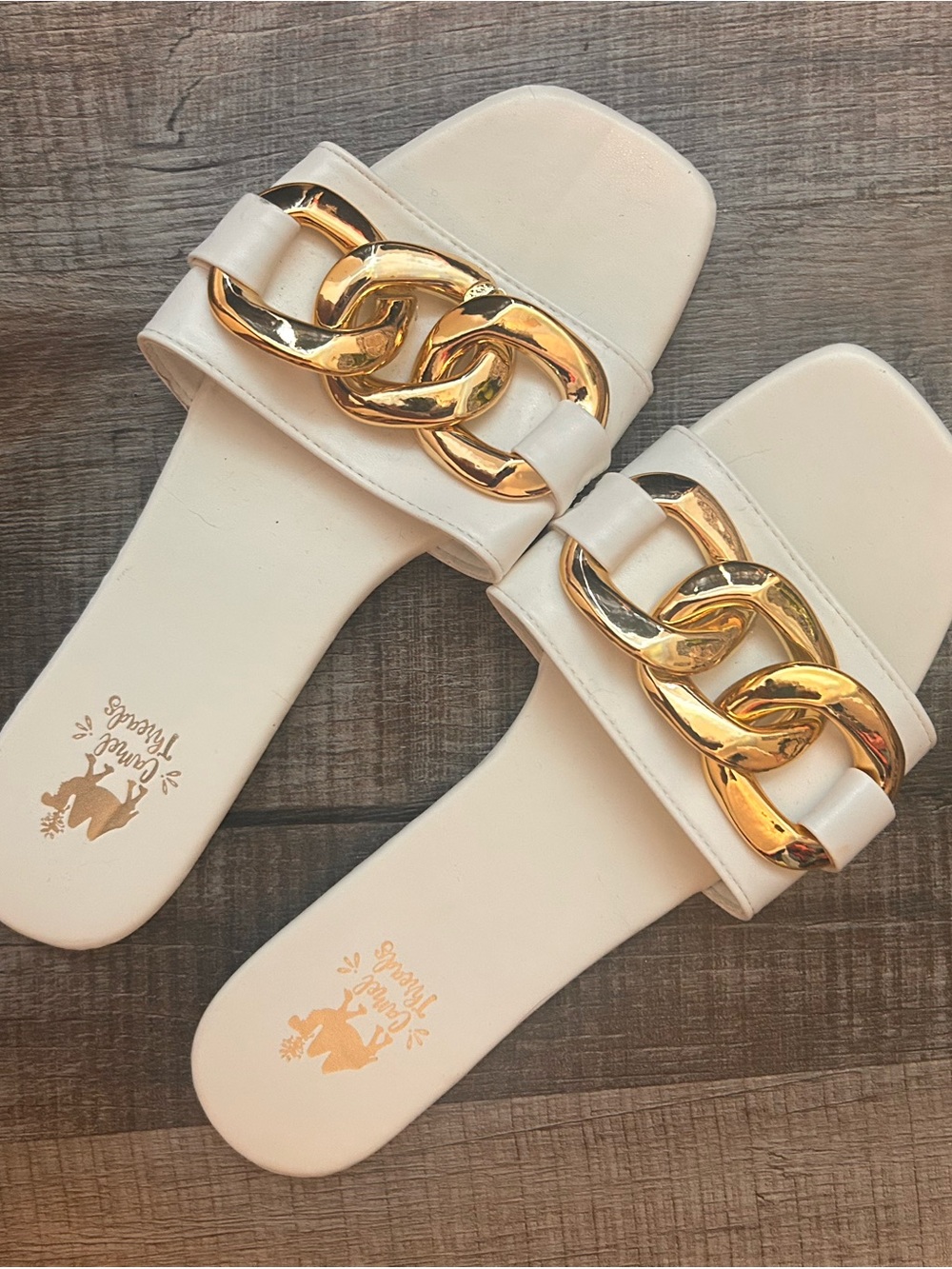 Cream Slide Sandals with Oversized Gold Chain Accent